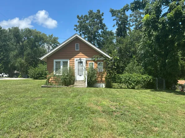 4800 NE 45th Ter, Kansas City, MO 64117