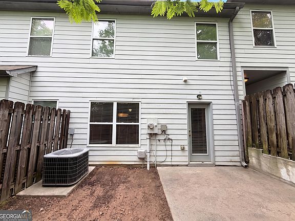 5th image of 471 Tufton Trl SE