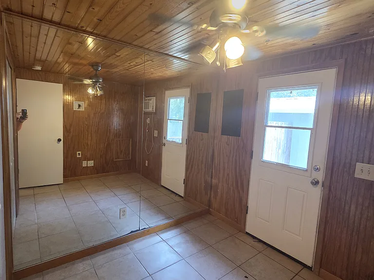 33 S Whitney St — Photo 9