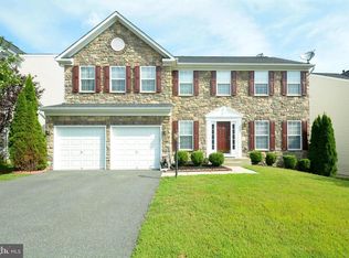 16492 Plumage Eagle St, Woodbridge, VA 22191