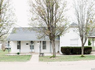 113 S Ravencrest St, Desloge, MO