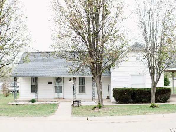 113 S Ravencrest St, Desloge, MO 63601