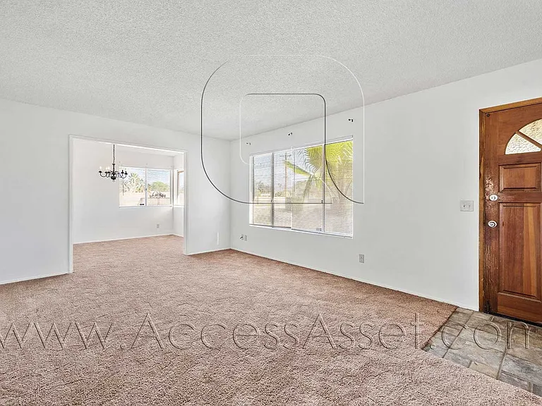 1700 Walden Ln — Photo 5