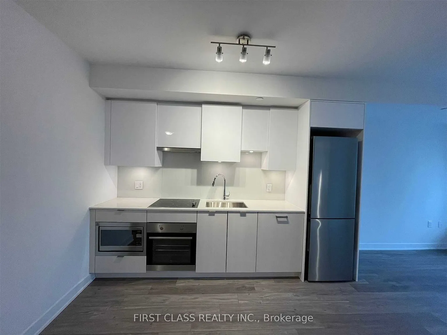 2 bed, $2,300 — Photo 2