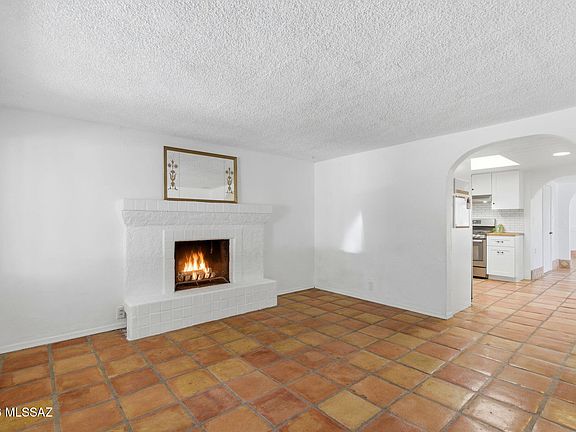 5th image of 2720 N Columbus Blvd