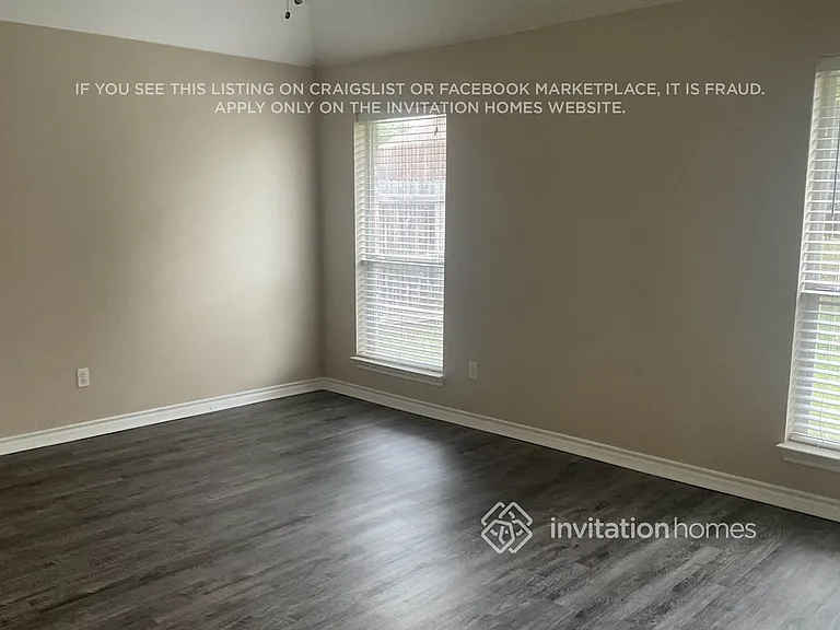 2105 Nugent Dr — Photo 7