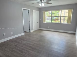 178 Lake Evelyn Dr #178, West Palm Beach, FL 33411