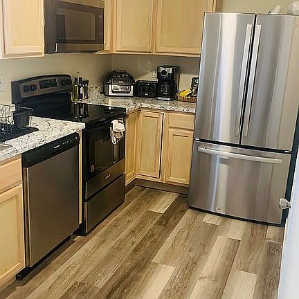 2nd image of 1033 Lindsey Cir
