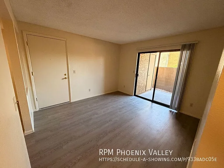 Parkside Apartments — Photo 77