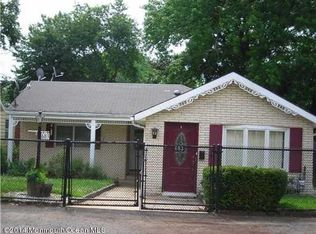 683 Forest Ave, Laurence Harbor, NJ 08879