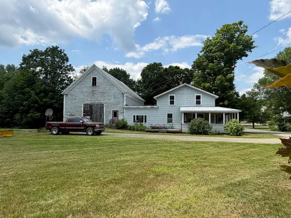 11 Church Hill Road, Strong, ME 04983