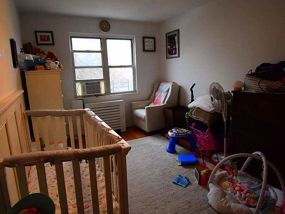 5th image of 20-34 47th St #1