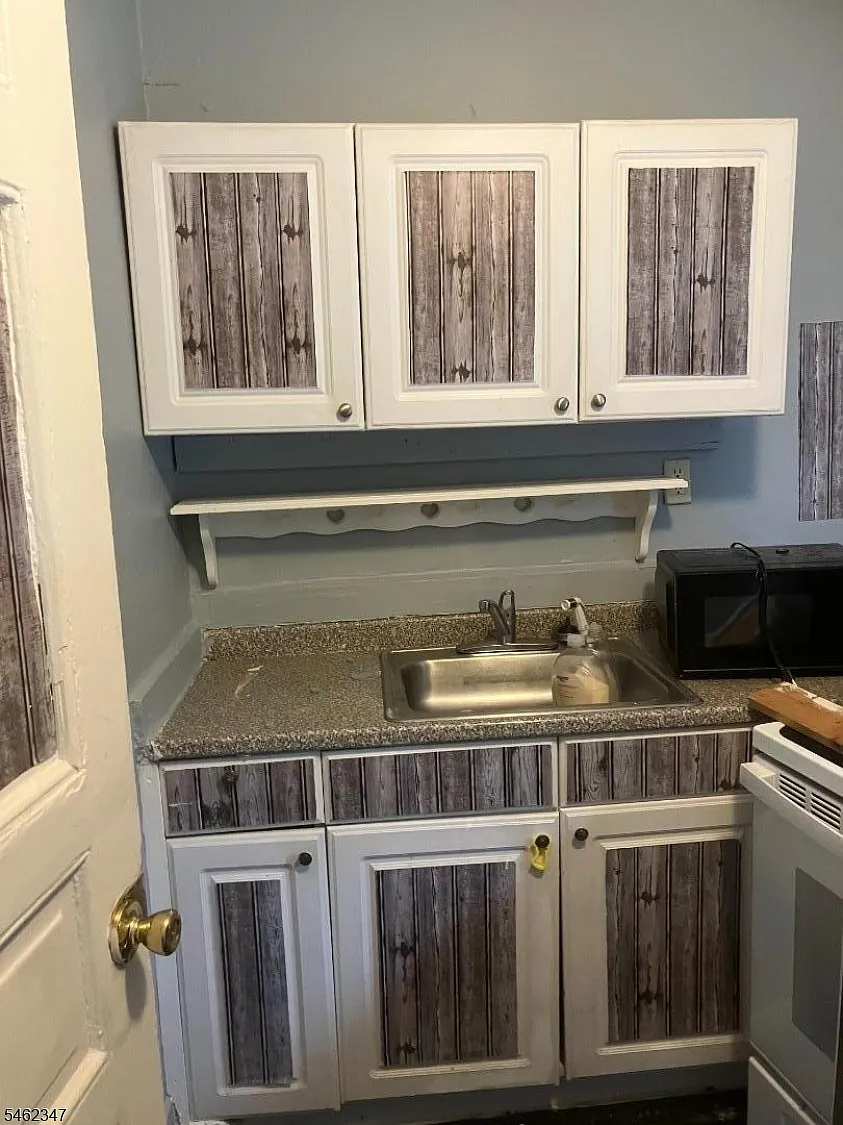 Studio, 1.0 bath, $1,500 — Photo 1