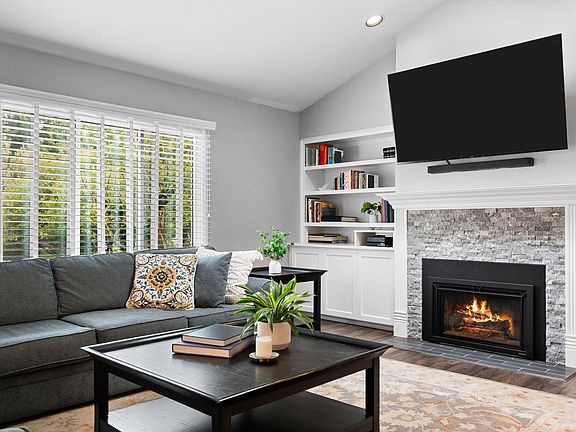 5th image of 6556 Pennstone Cir