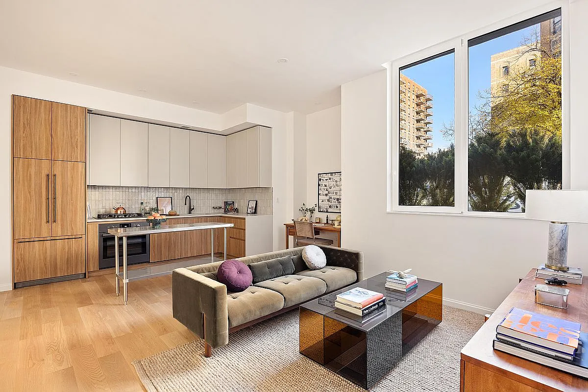 462 Saint Marks Ave #101 photo 1
