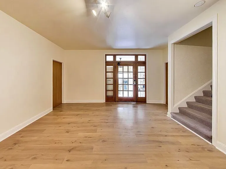 1534 Arch St #3 — Photo 18