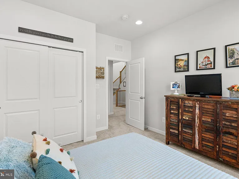 6227 Almerico Pl — Photo 103