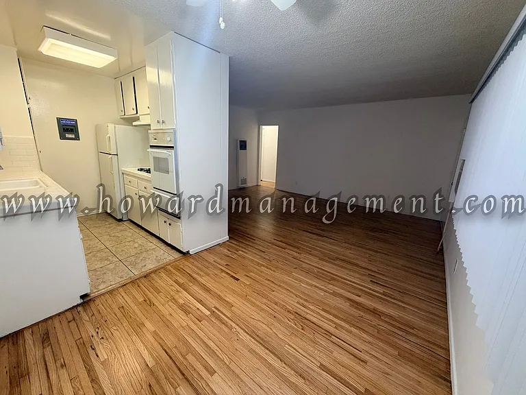 01405BA — Photo 4