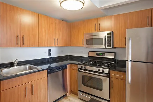 Rented by New York Residence | media 20