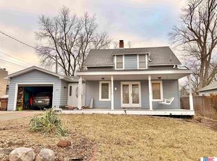 107 Pearl St, Seward, NE 68434
