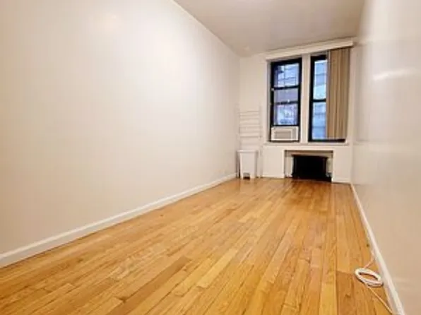 73 Lexington Avenue image 1 of 5