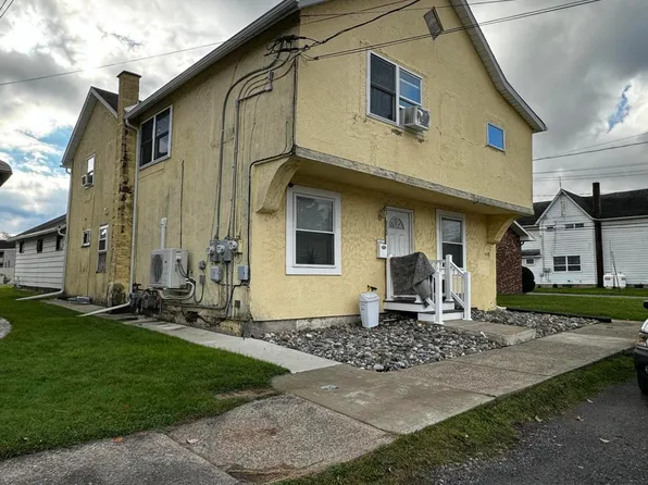 332 Bridge St, Old Forge, PA 18518