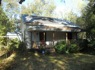 105 S Cedar St, Lake, MS 39092