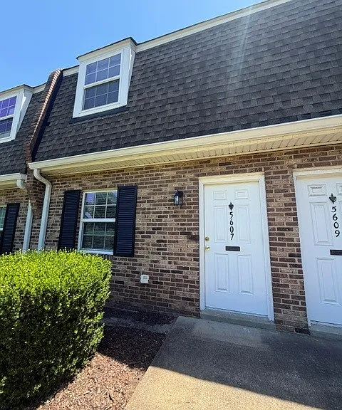 5607 Iron Bridge Rd #5607 — Photo 1