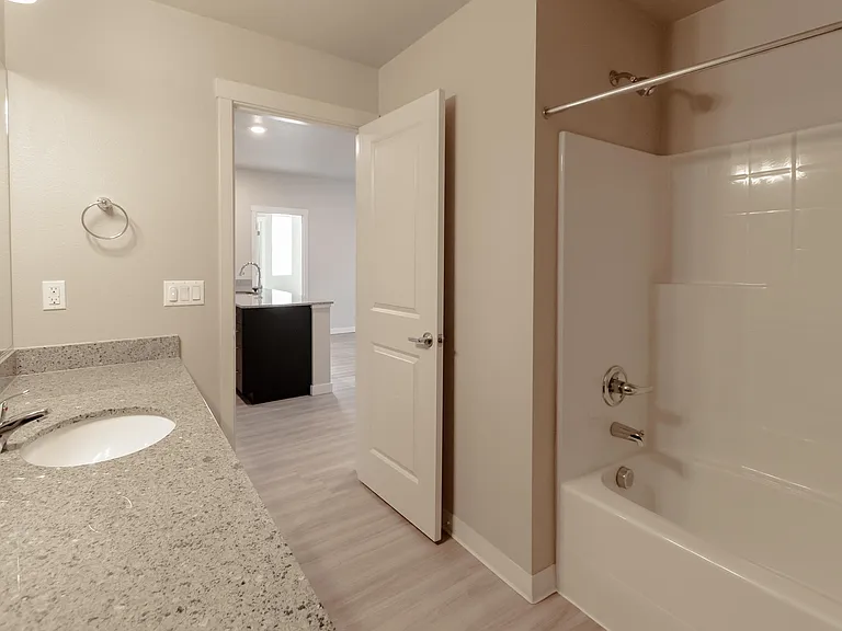 Secondary Bathroom In 2x2