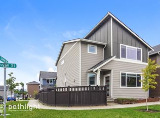 1047 Banyan St, Bremerton, WA 98310