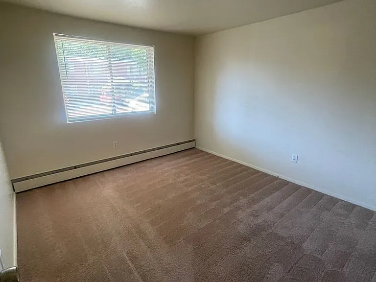 Concord House Apartments — Photo 31