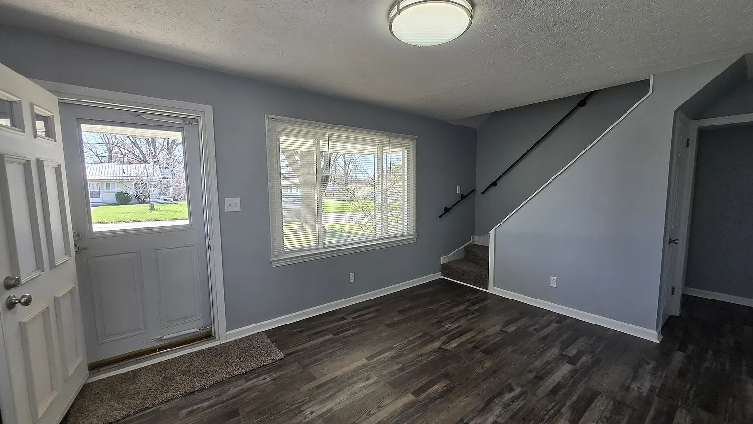 1566 Thalia Ave photo 1