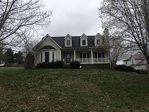 5th image of 725 W Creek Dr