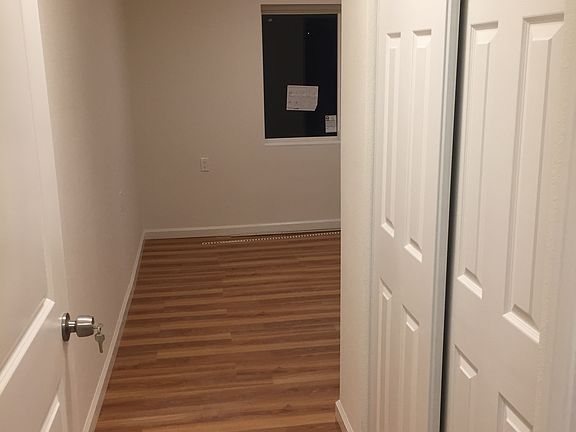 5th image of 147 Mariposa Ave