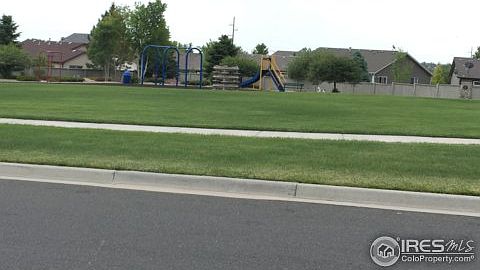 2nd image of 835 Cliffrose Way