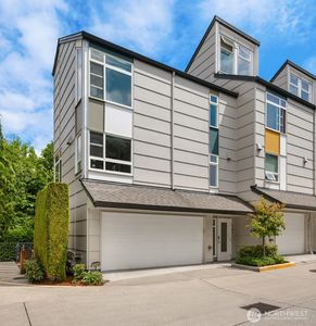 15240 NE 81st Way #101, Redmond, WA, 98052