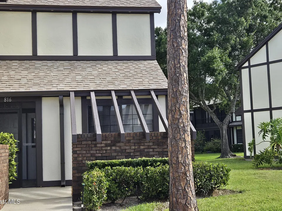 816 Greenwood Manor Cir #10
