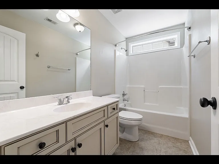 2536 Ridgemont Dr — Photo 10