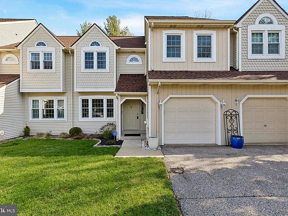 2nd image of 8809 Duveen Dr