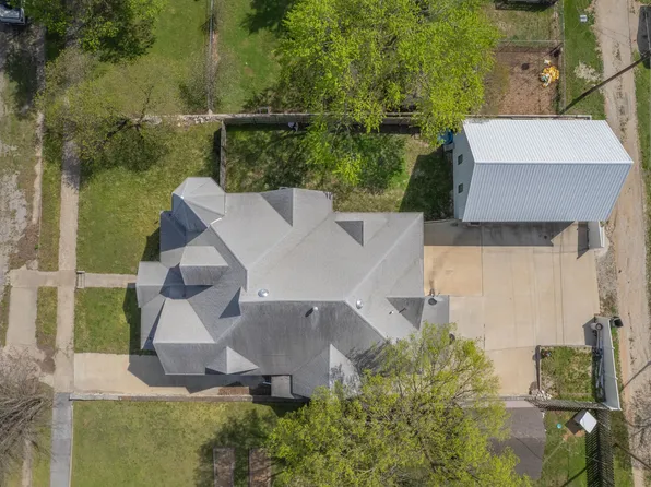 205 N Elm Street, Pierce City, MO 65723
