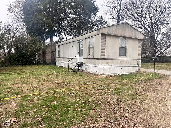 5th image of 233 N Allis St