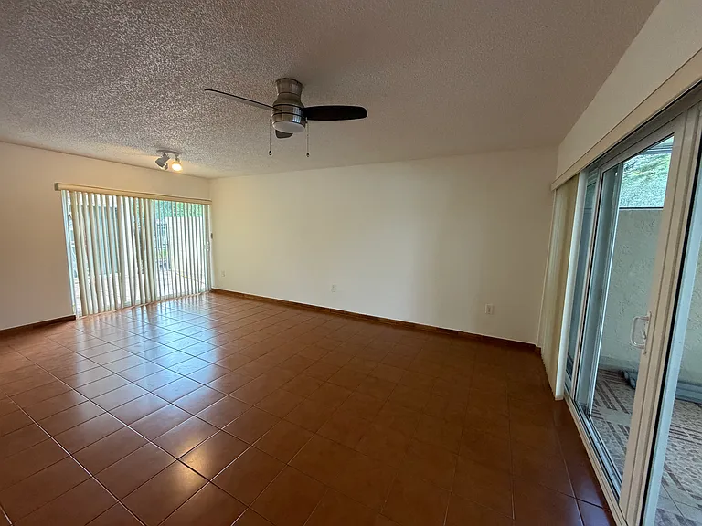 14279 Kendale Lakes Cir — Photo 13