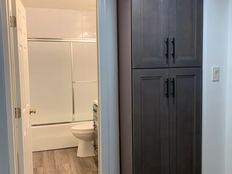 2497 1/2 S Barrington Ave #2497-1/2 — Photo 9