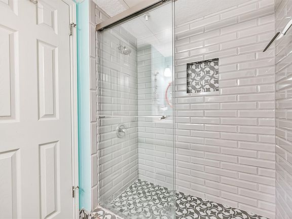 4th image of 6300 Seawall Blvd Unit 9301