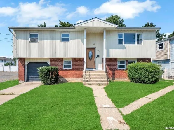 195 Amherst Street, Hempstead, NY 11550
