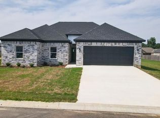 38 Wedgewood Dr, Greenbrier, AR 72058