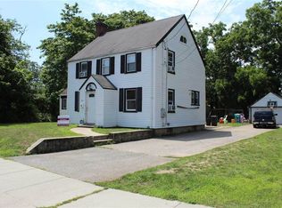 122 2nd Ave, Bay Shore, NY 11706