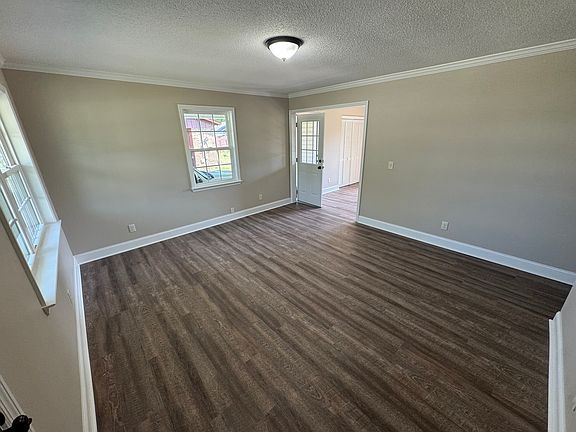 5th image of 409 S College St