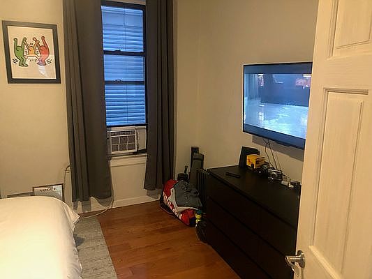 5th image of 642 Driggs Ave APT 4