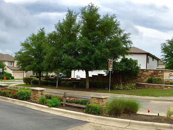 2nd image of 10410 Maydelle Dr